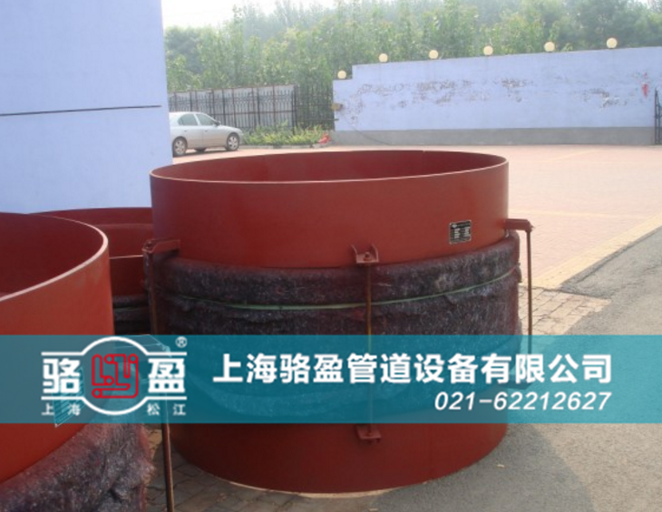 焊接式非金屬<a href=http://m.metrotv.cn target=_blank class=infotextkey>補償器</a>發(fā)貨現(xiàn)場